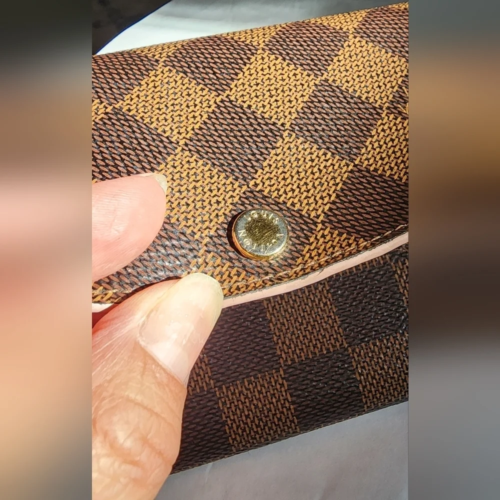 Authentic Louis Vuitton Caissa Damier Wallet